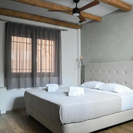 Komody Aparthotel *