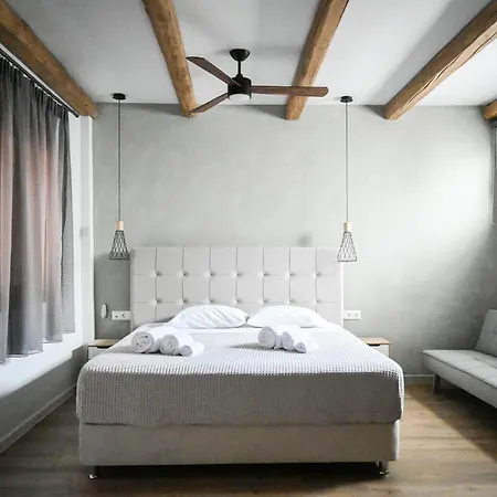 Apart-hotel Komody Delphi