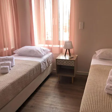 Komody Apartahotel 3*