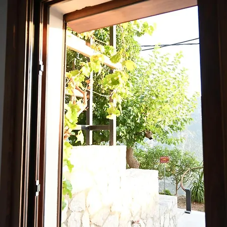 Komody Aparthotel