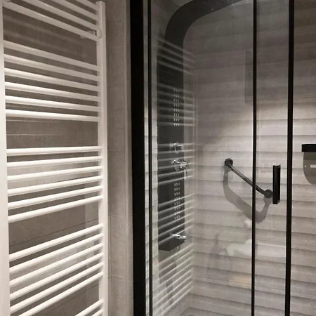 Aparthotel Komody 3*