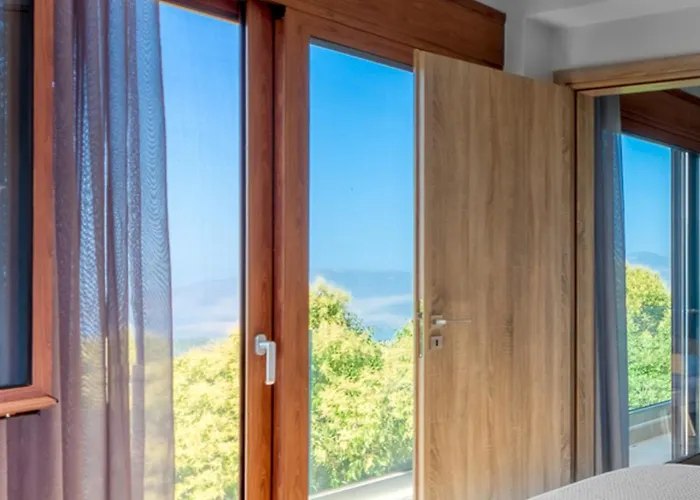 Komody Aparthotel 3*