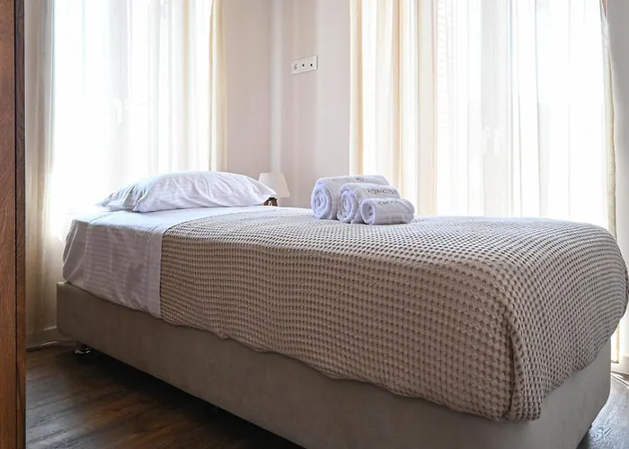 Komody Aparthotel 3*